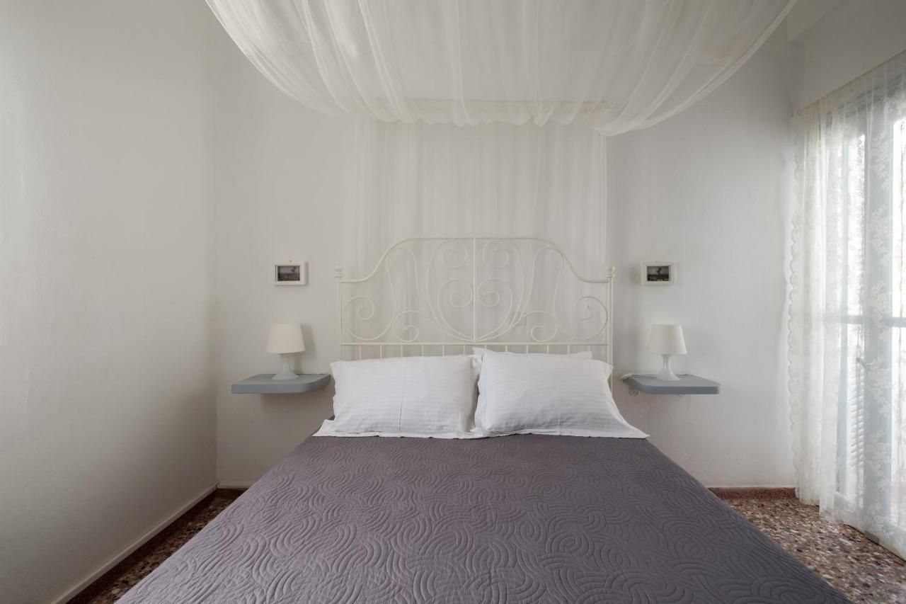 Sagma Beach Rooms Períssa Extérieur photo
