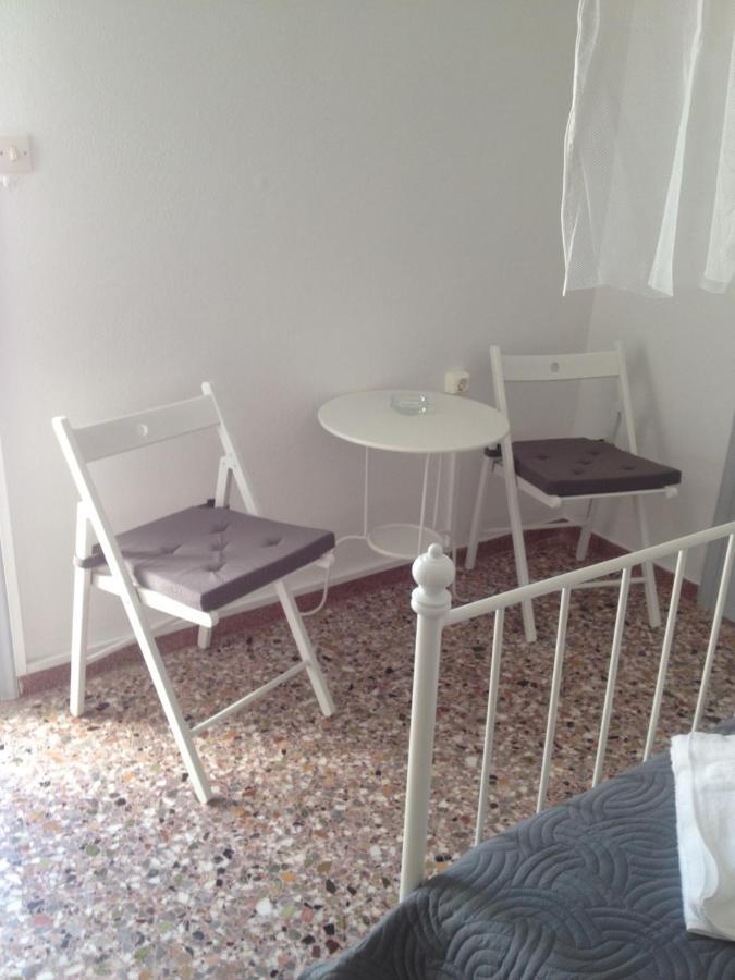 Sagma Beach Rooms Períssa Extérieur photo