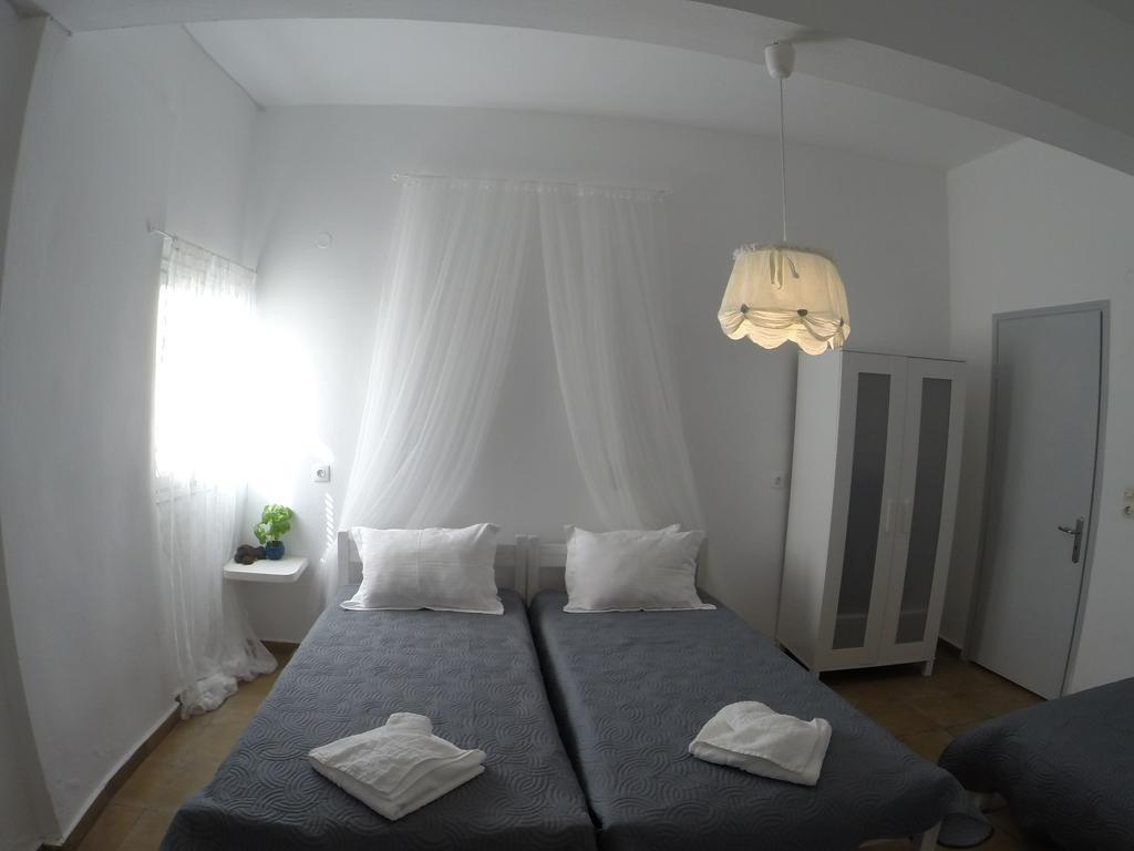 Sagma Beach Rooms Períssa Extérieur photo